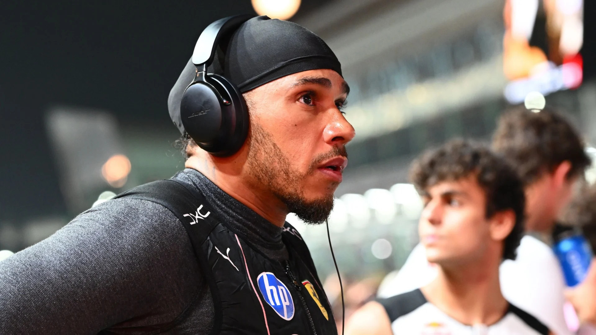 Lewis Hamilton apologises for Singapore Grand Prix VSC strategy choice after finishing P6