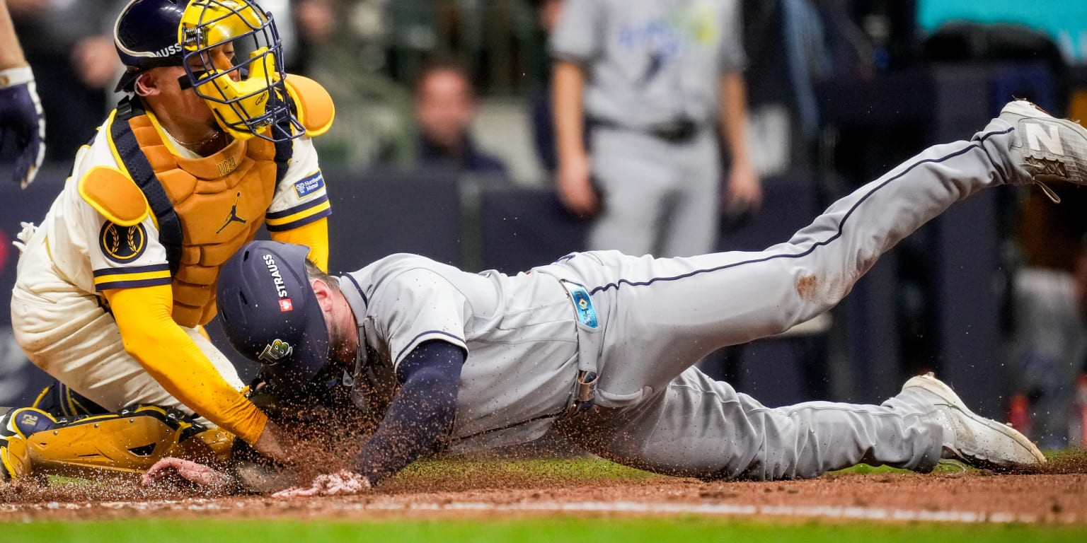 Rays’ uncharacteristic mistakes prove costly in 5-4 Game 2 loss to Brewers at American Family Field