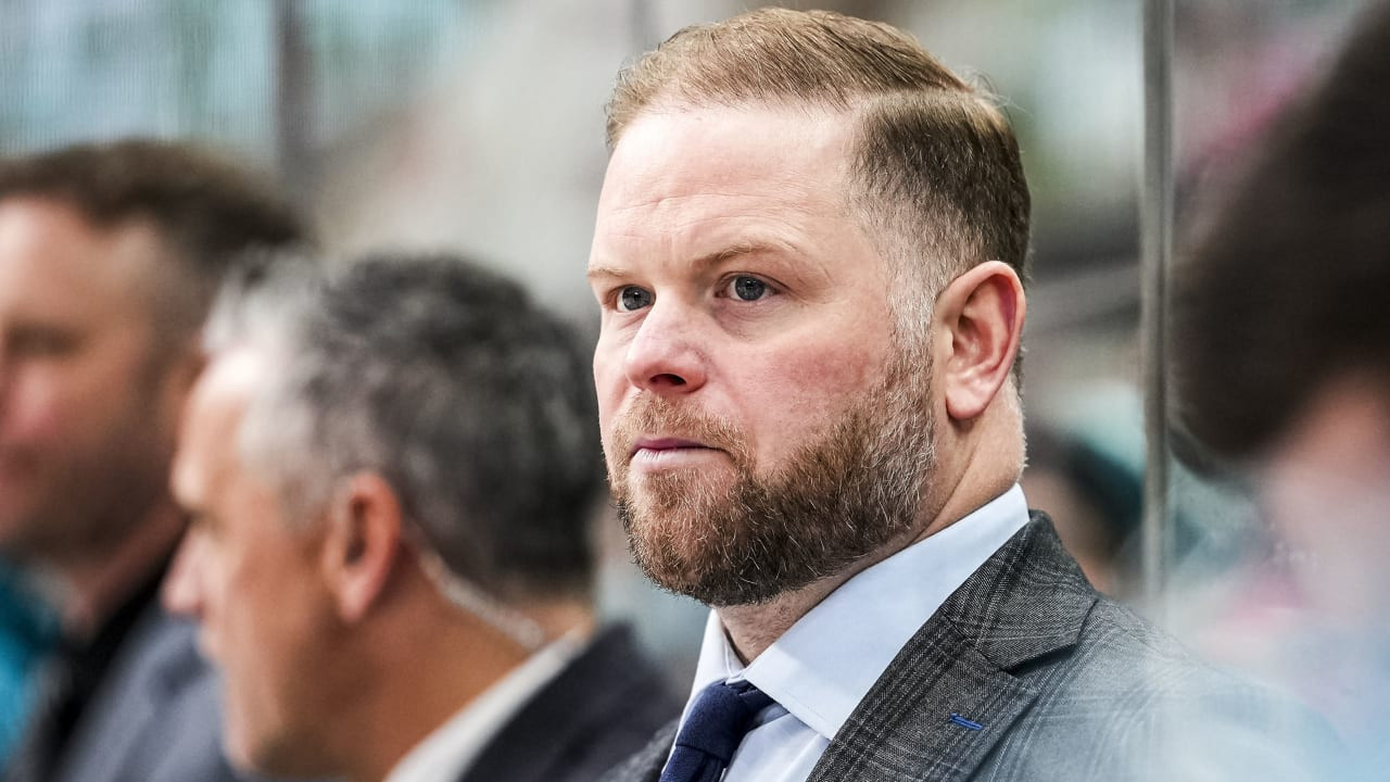 San Jose Sharks sign coach Ryan Warsofsky to multiyear contract
