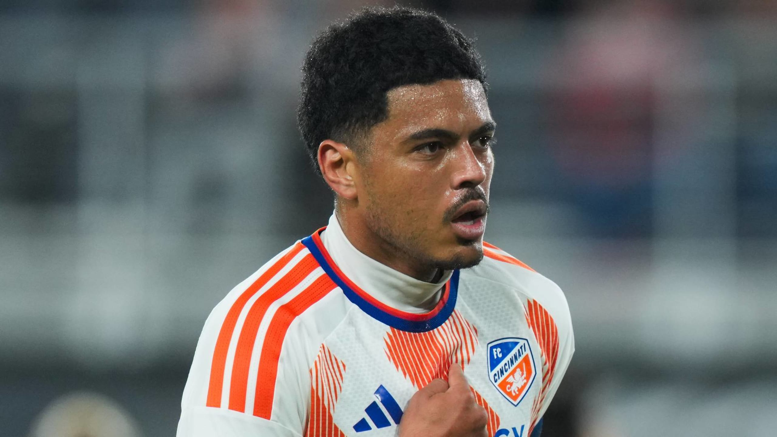 Evander sparks FC Cincinnati’s 2-0 win over D.C. United as MLS playoff chase tightens