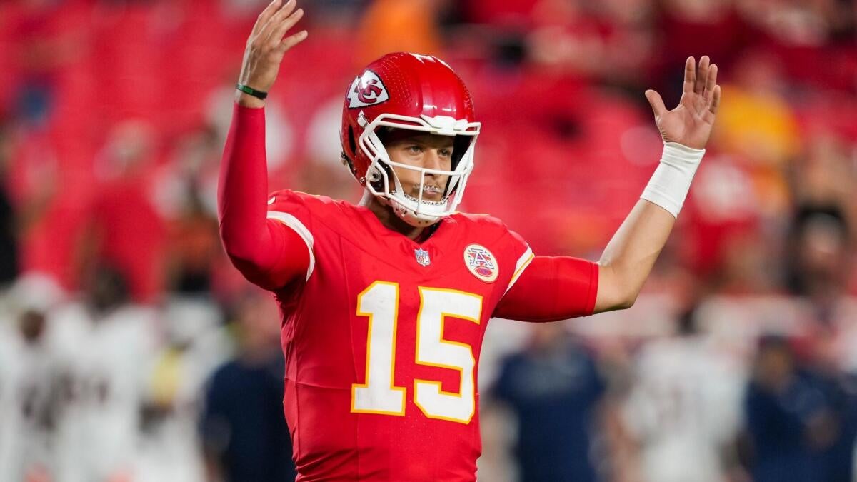 Chiefs vs. Seahawks Sunday Night Football: kickoff, odds and latest quarterback stats