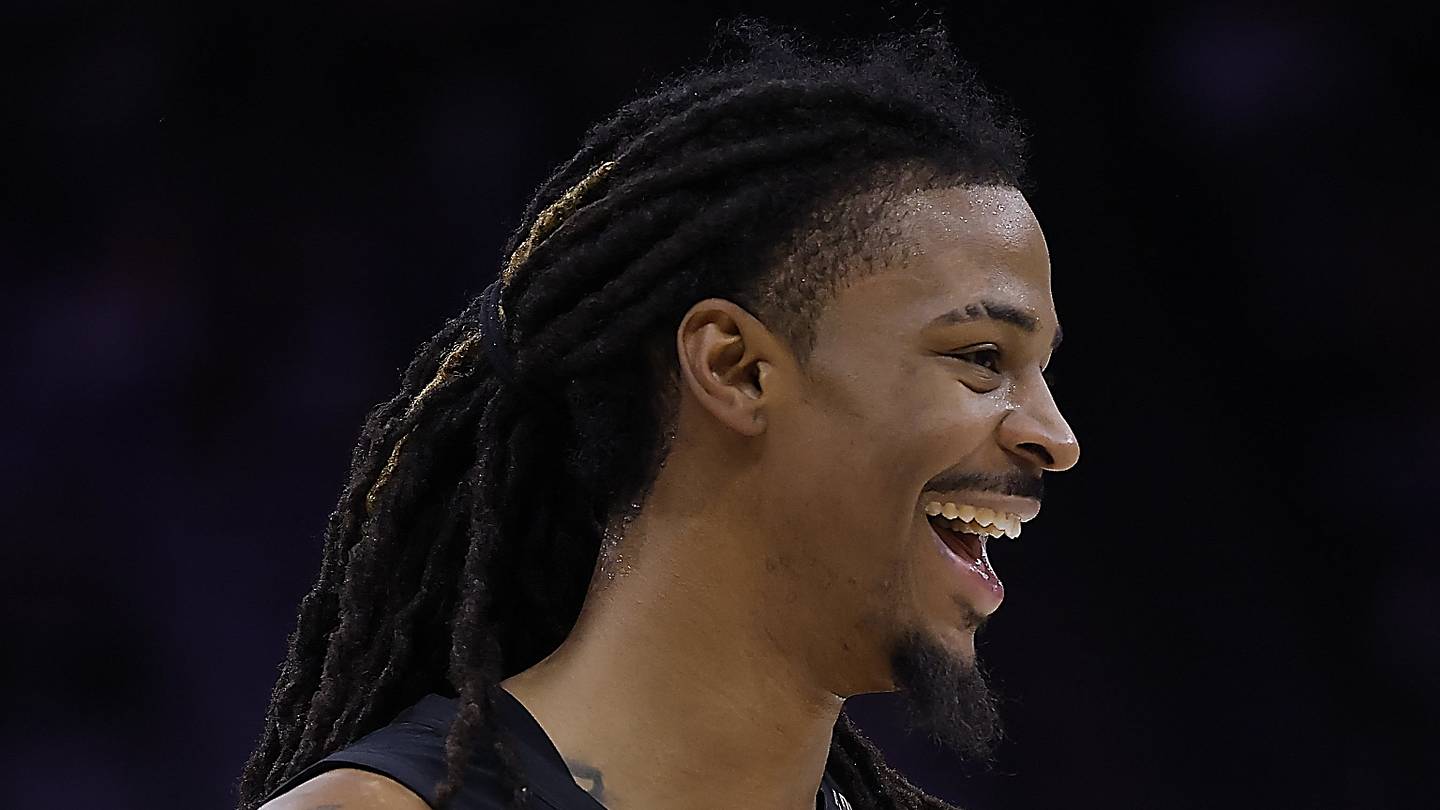 Ja Morant posts 14 points in Blazers debut as Portland routs Suns 124-83