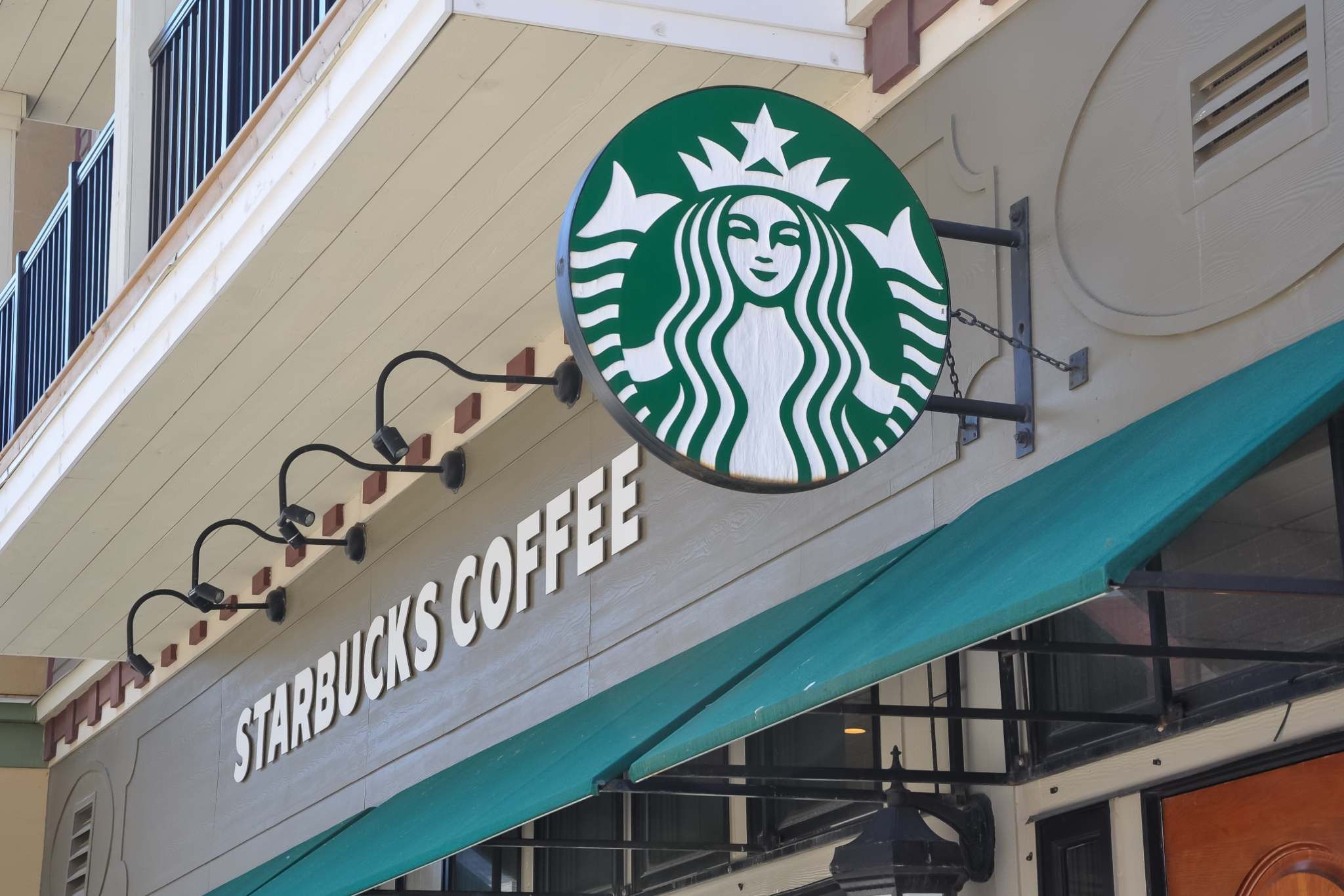 Starbucks plans to close about 250 stores across Canada and the U.S. by end of fiscal 2026