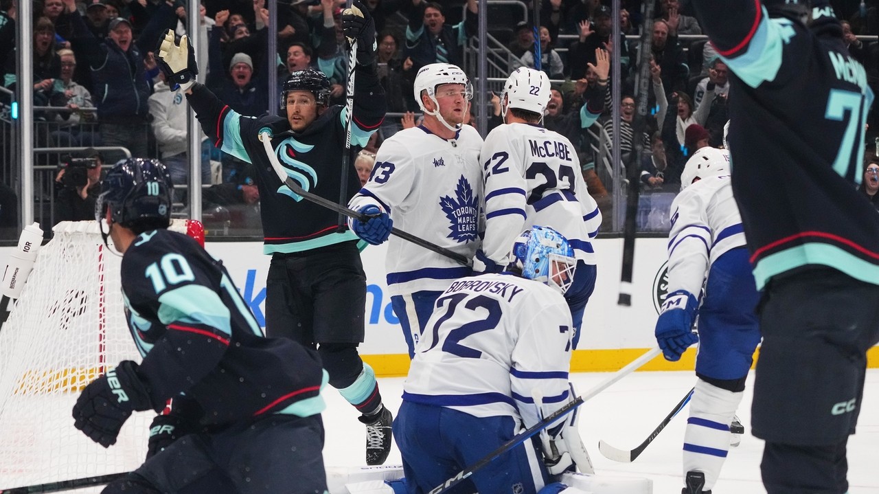 Montour scores 34 seconds from the end as Kraken beat Maple Leafs 5-4 in Seattle