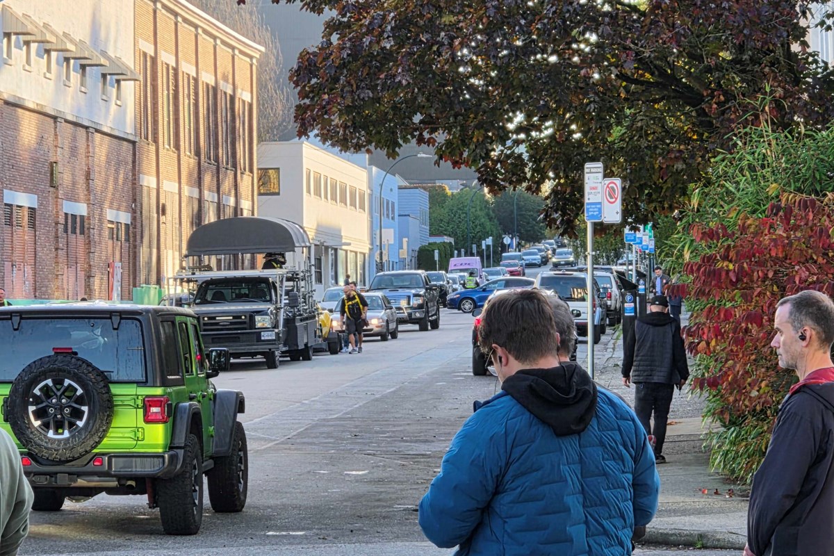 Crew films Lex pilot in Vancouver as Jenny Slate and Dylan O’Brien star