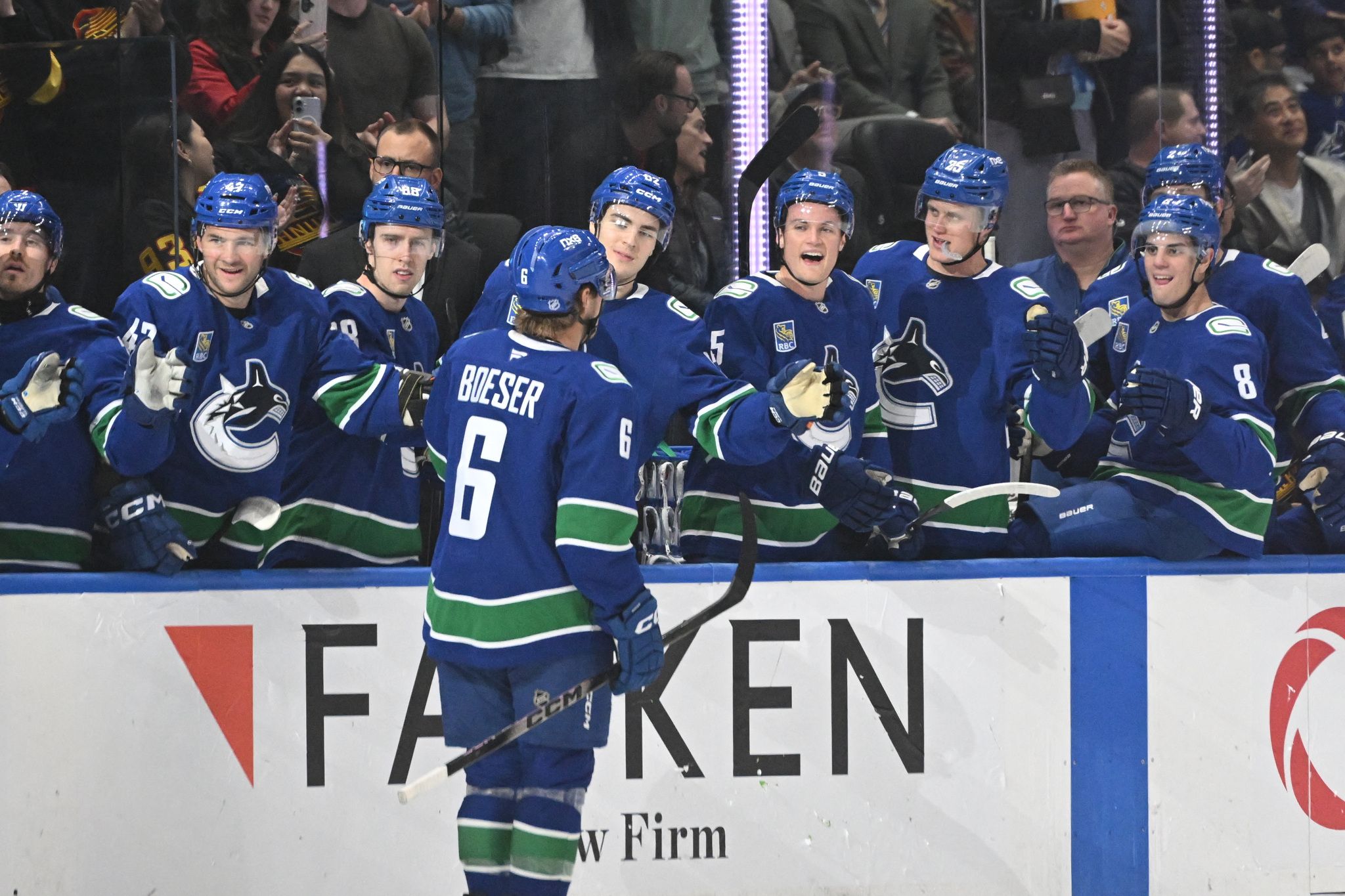 Canucks players say locker room culture is more “egoless” after roster changes