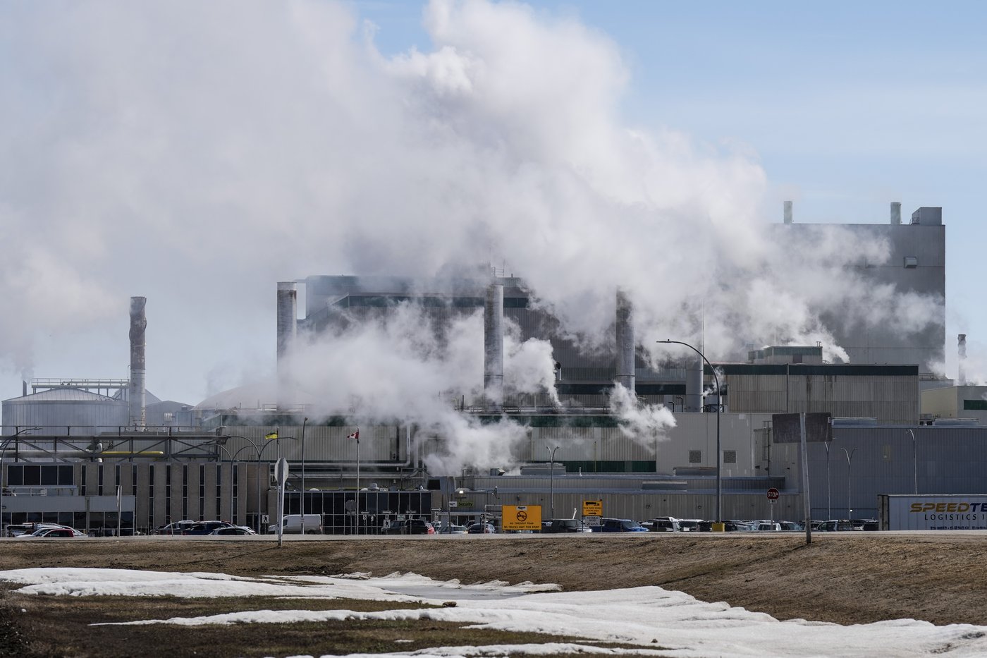 Trump says U.S. working on Belarus potash deal to reduce dependence on Canadian fertilizer supplies