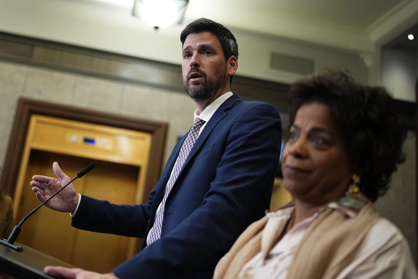 Liberals to introduce bill to bar MAID for sole mental illness and add advance requests