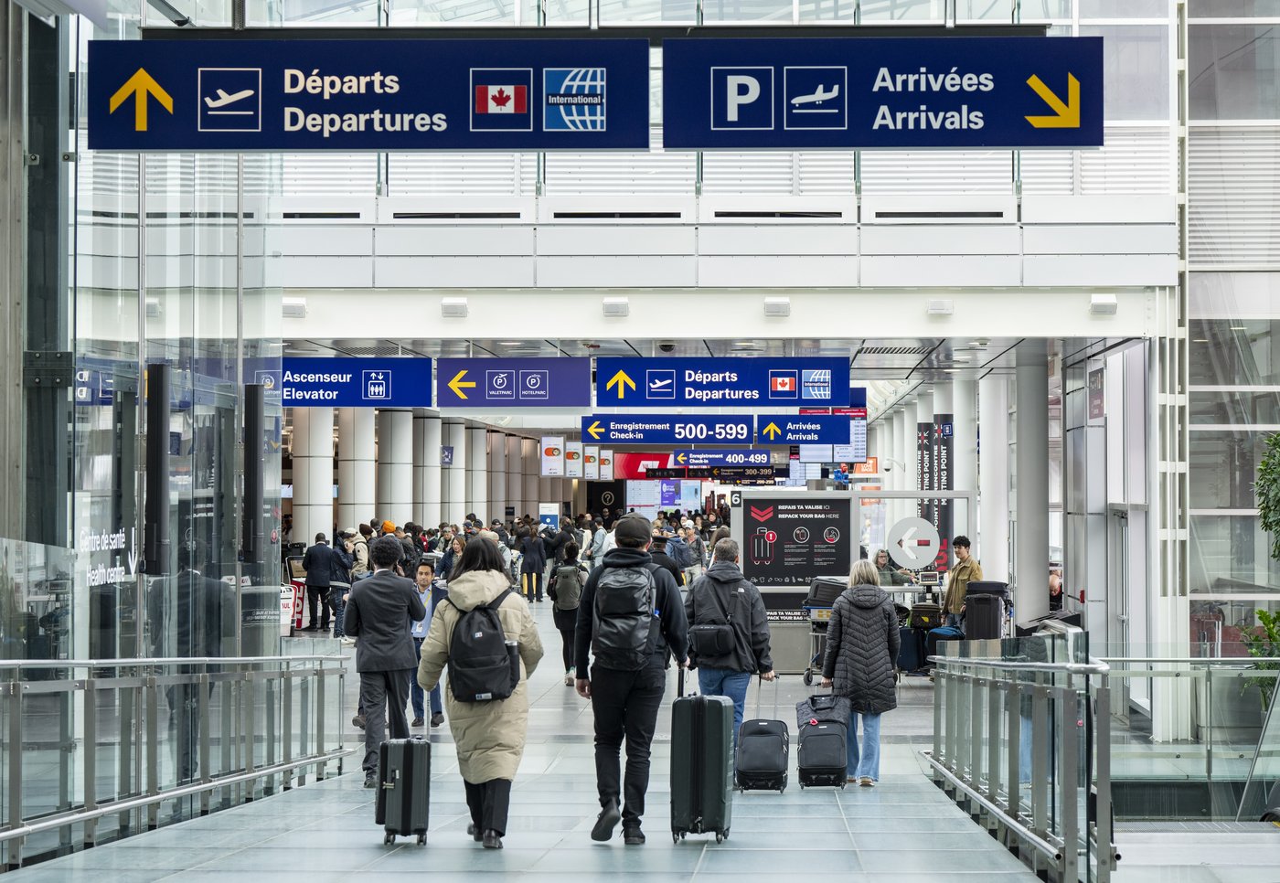 Measles case reported in Montreal after child was at Trudeau airport and Sainte-Justine