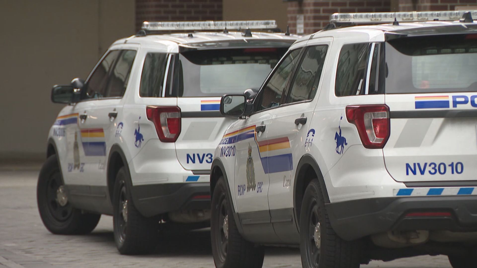 Two men ticketed after driving onto North Vancouver’s Crosscut Bridge for social media photos