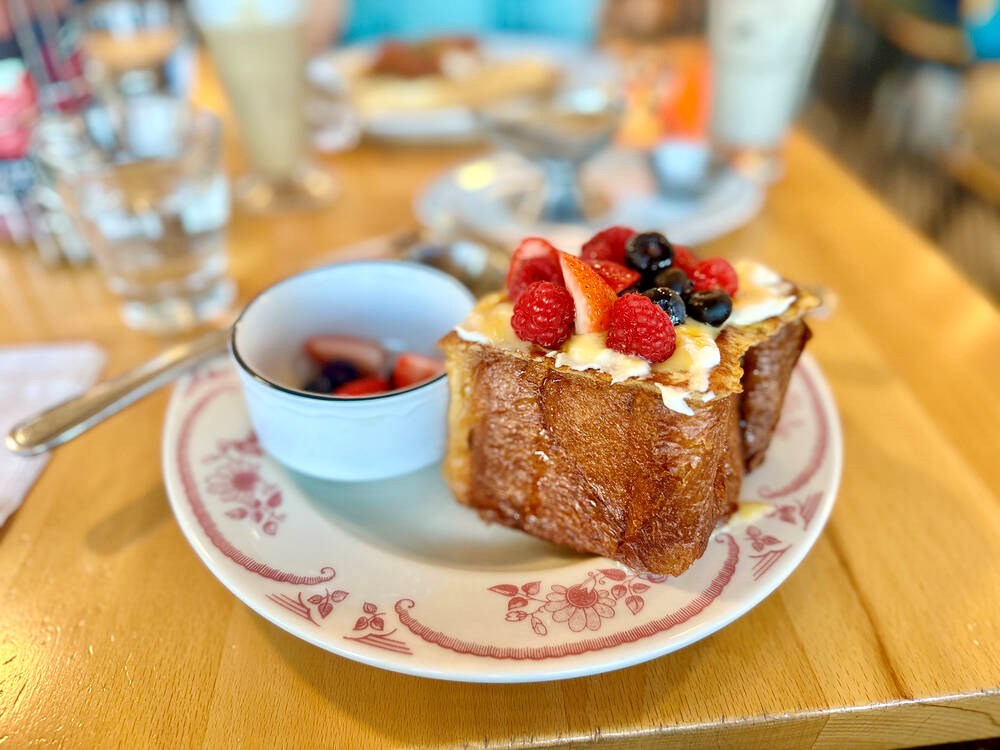 Feature highlights retro-chic Douce Diner in North Vancouver and its chicken and waffles