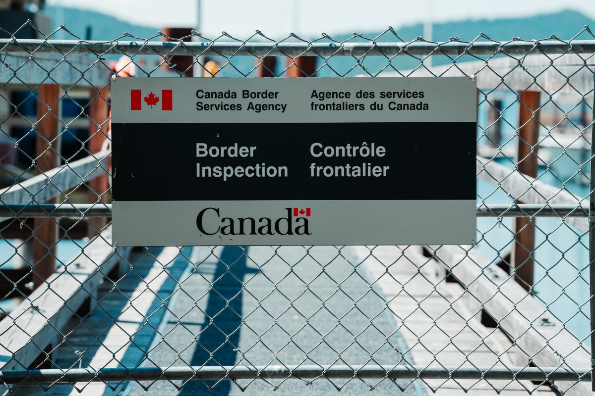B.C. border ports of entry shift hours Nov. 1 to stay aligned with U.S. seasonal clock changes