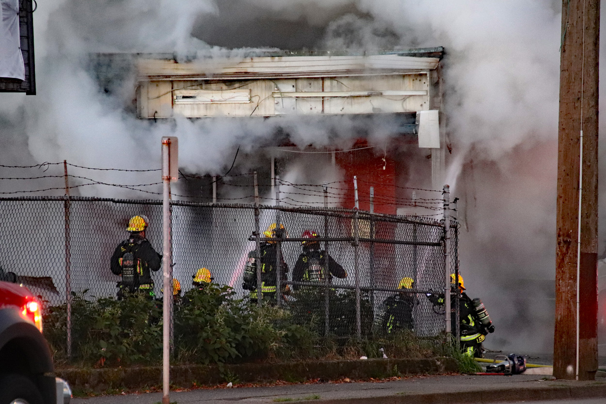 Car fire sparked blaze at Surrey strip mall, fire service says