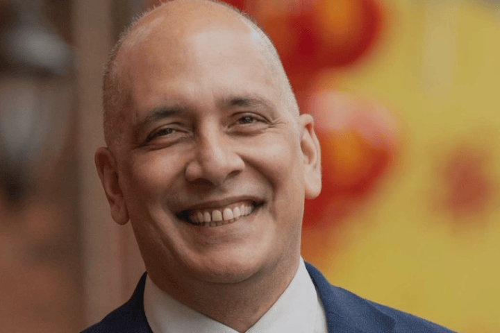 Pete Fry projected to be next mayor of Vancouver, after beating incumbent Ken Sim
