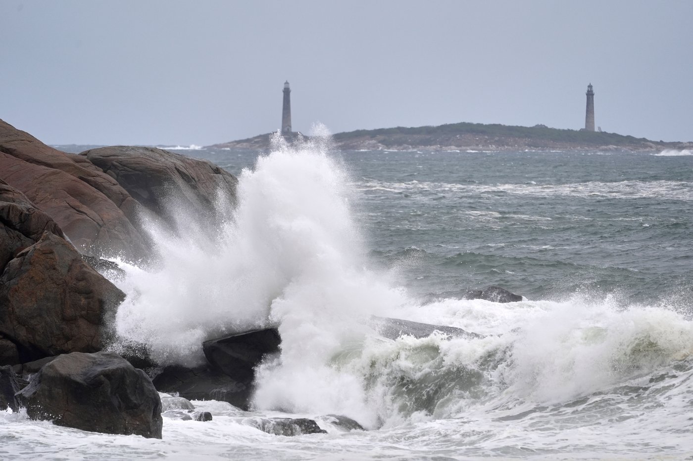 Nor’easter brings high winds, coastal flooding and power outages along U.S. Northeast coast