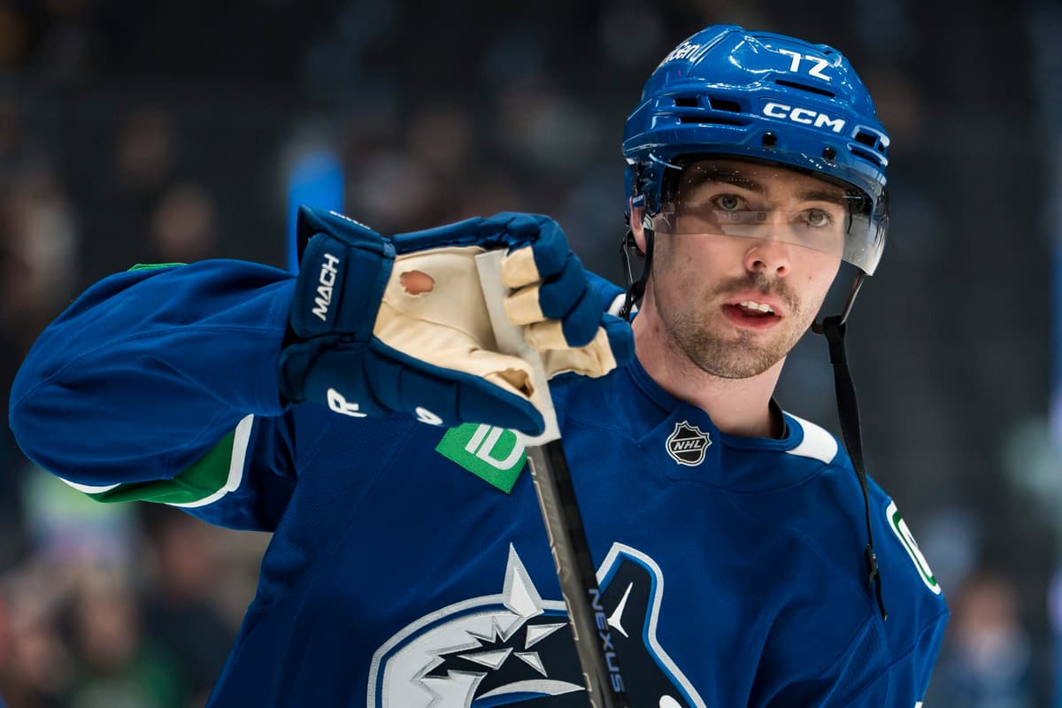 Canucks’ Filip Chytil leaves Oilers preseason game after colliding with end boards following ref trip