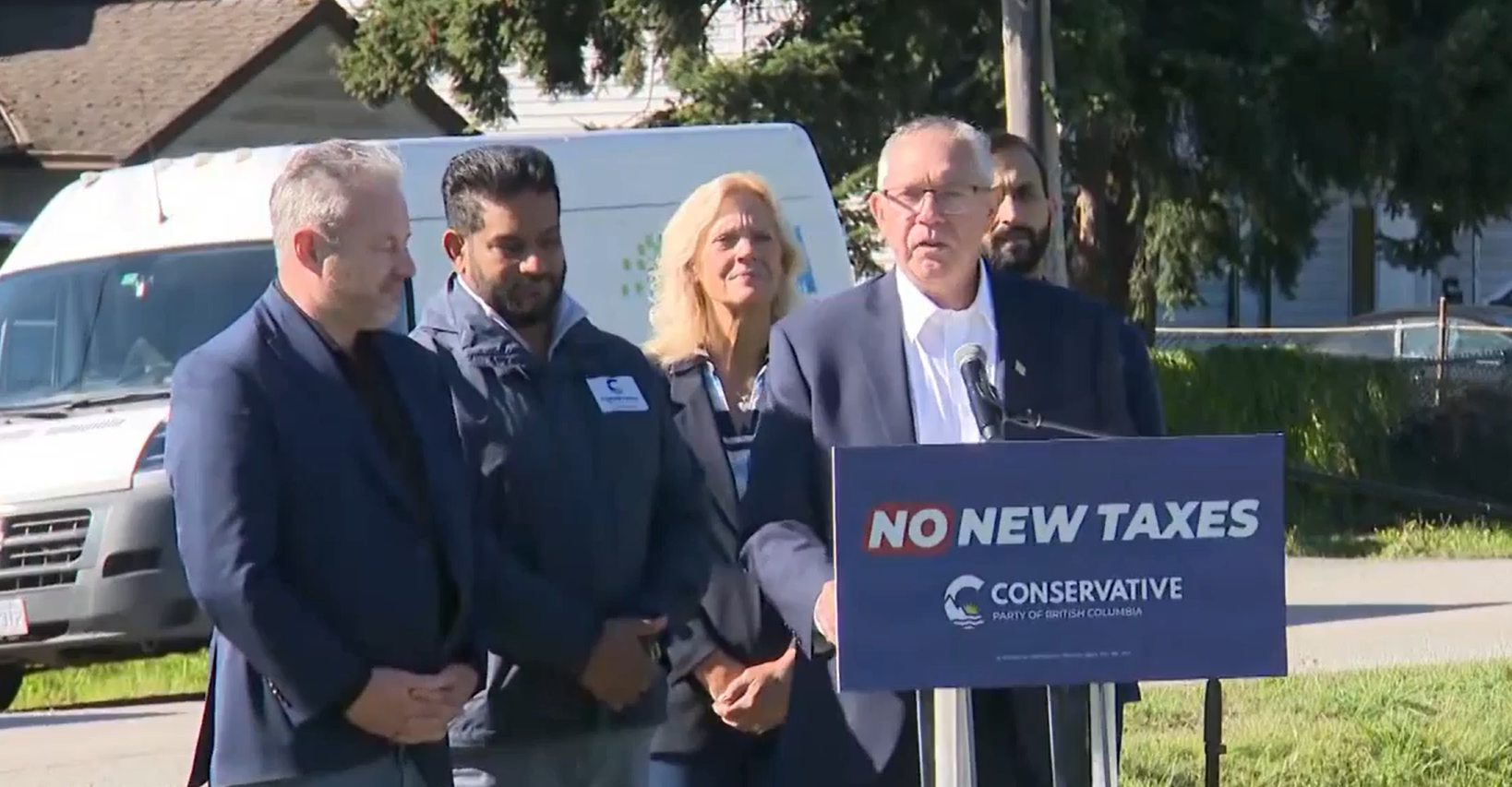 B.C. Conservative interim leader Lorne Doerkson pledges no new taxes in campaign stop in South Surrey