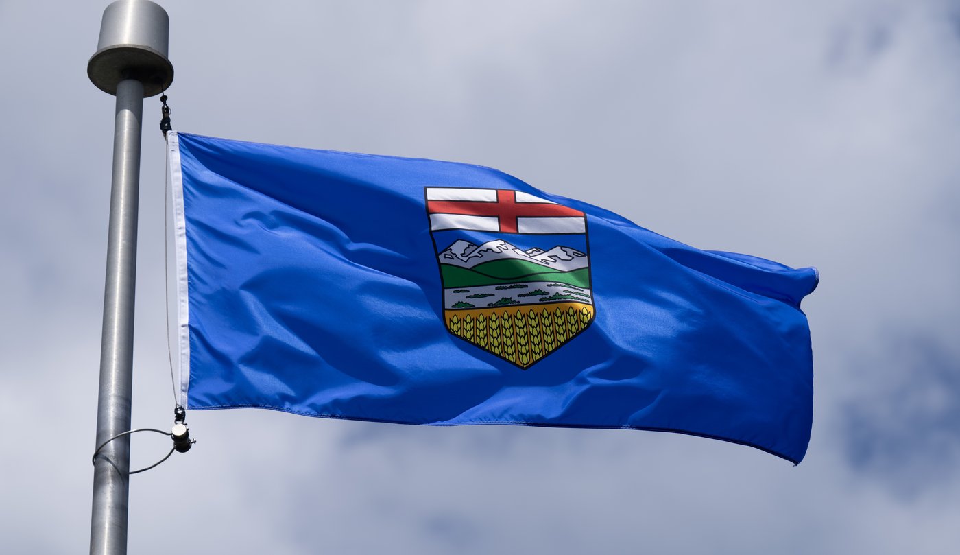Alberta referendum vote results delayed after Edmonton polling station stays open until 10 p.m.