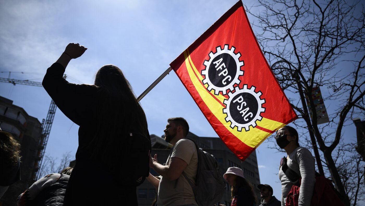 PSAC says 120,000 federal workers will vote on strikes from Nov. 16 to Jan. 22