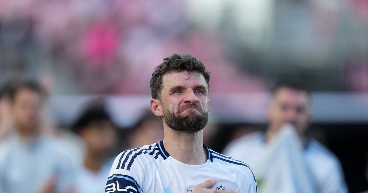 Whitecaps re-sign Thomas Muller through the 2027 sprint season