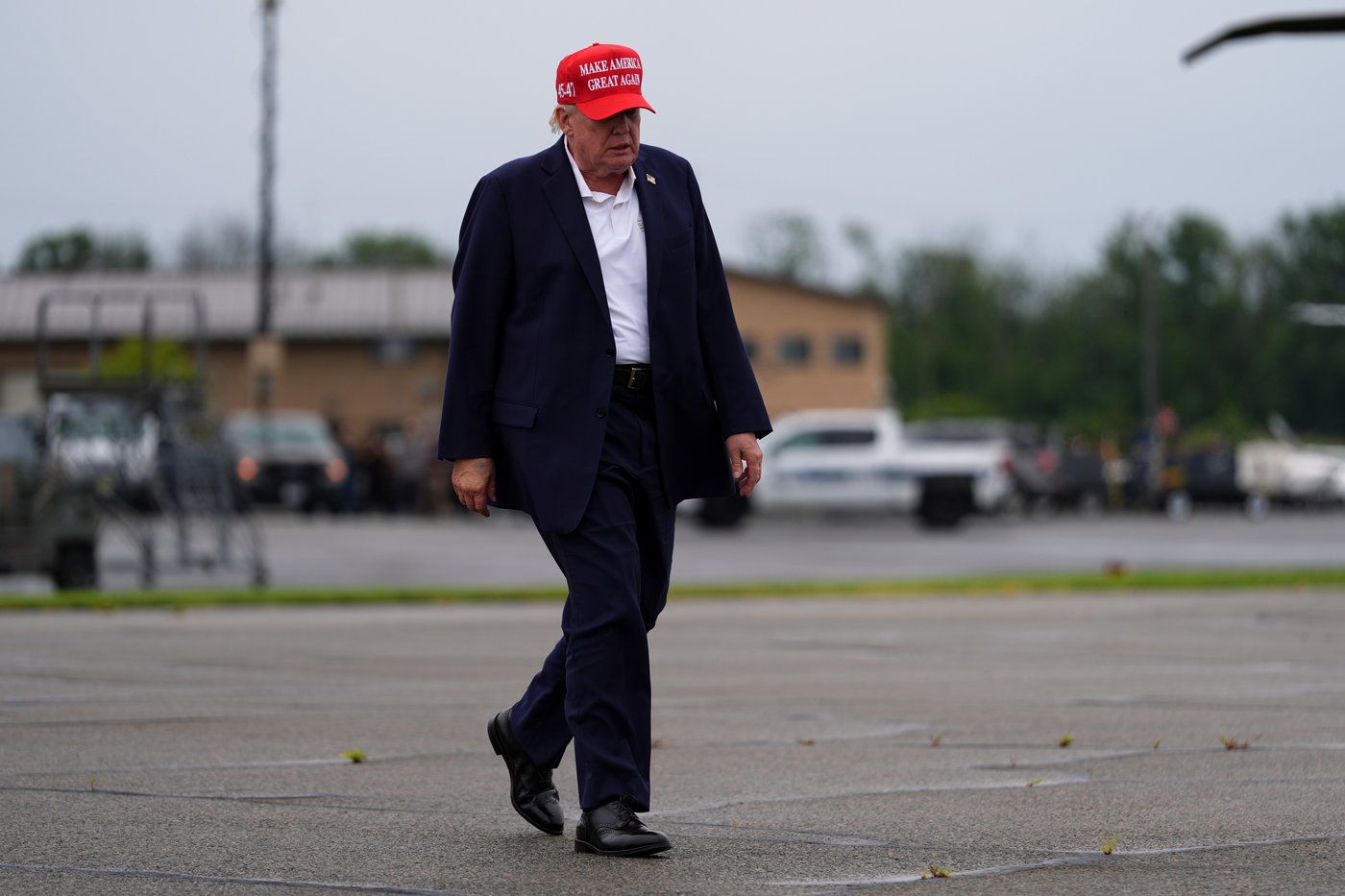 Trump says he’s banning CNN, MSNBC Now and Politico from White House for ‘fake news’