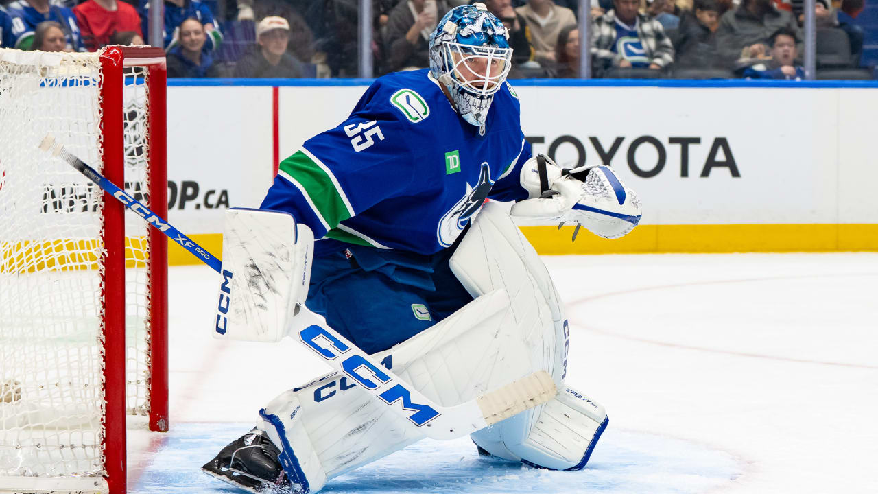 Canucks aim for Thatcher Demko return before Christmas after hip surgery