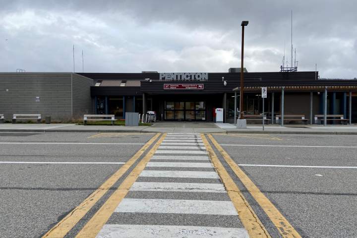 Penticton airport parking fees to rise 400% to 500% starting Nov. 1