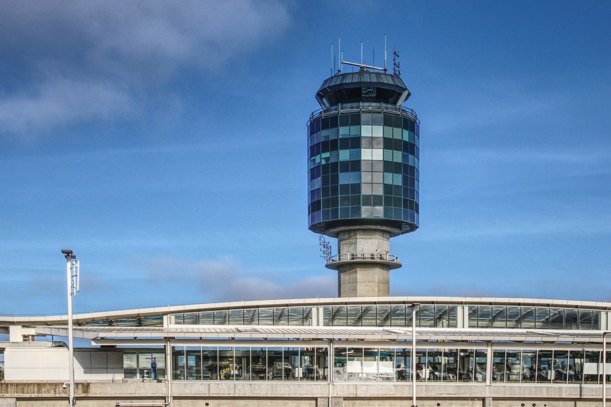 YVR–U.S. passenger traffic drops again in August, marking 20 straight months of year-over-year decline