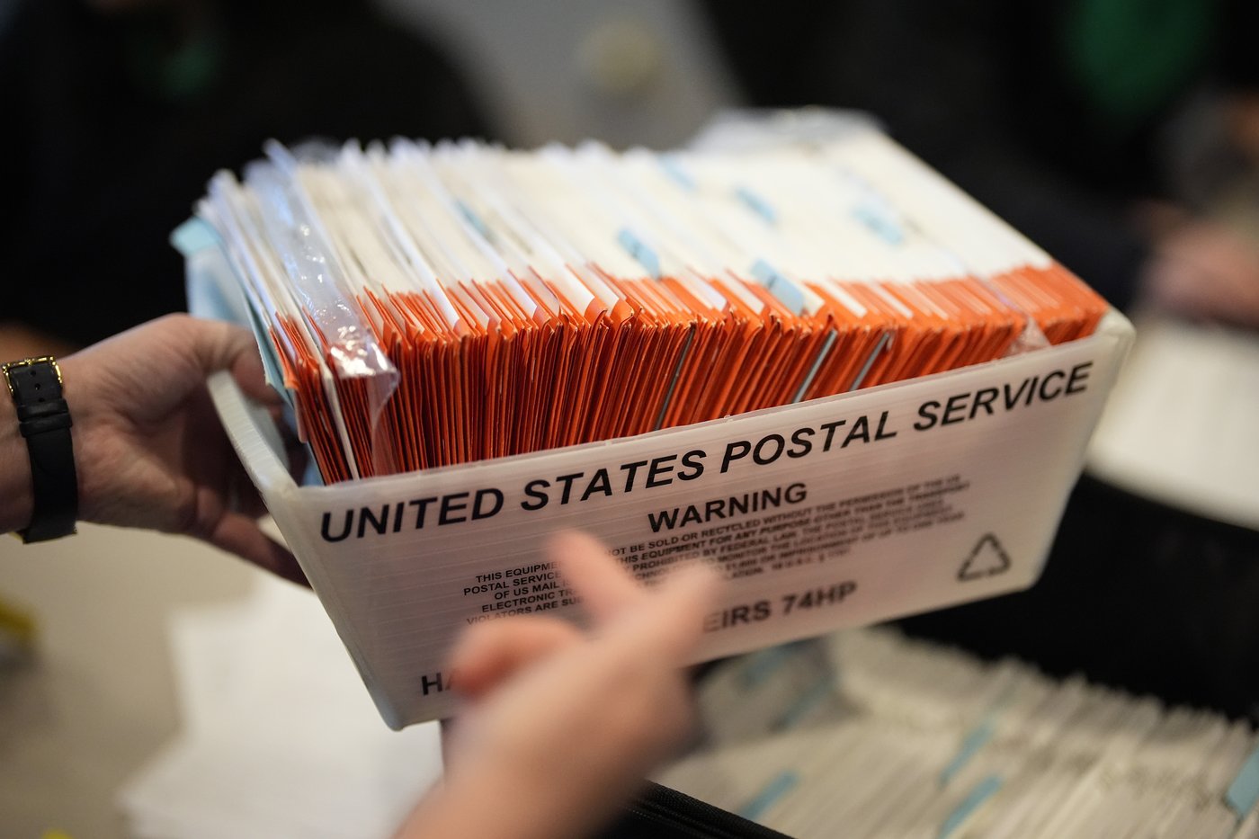 Americans living in Canada urge fellow expats to vote in Nov. 3 U.S. midterms