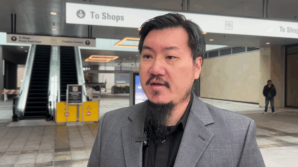West Vancouver father recounts alleged stalking, threats and beating at Park Royal Mall