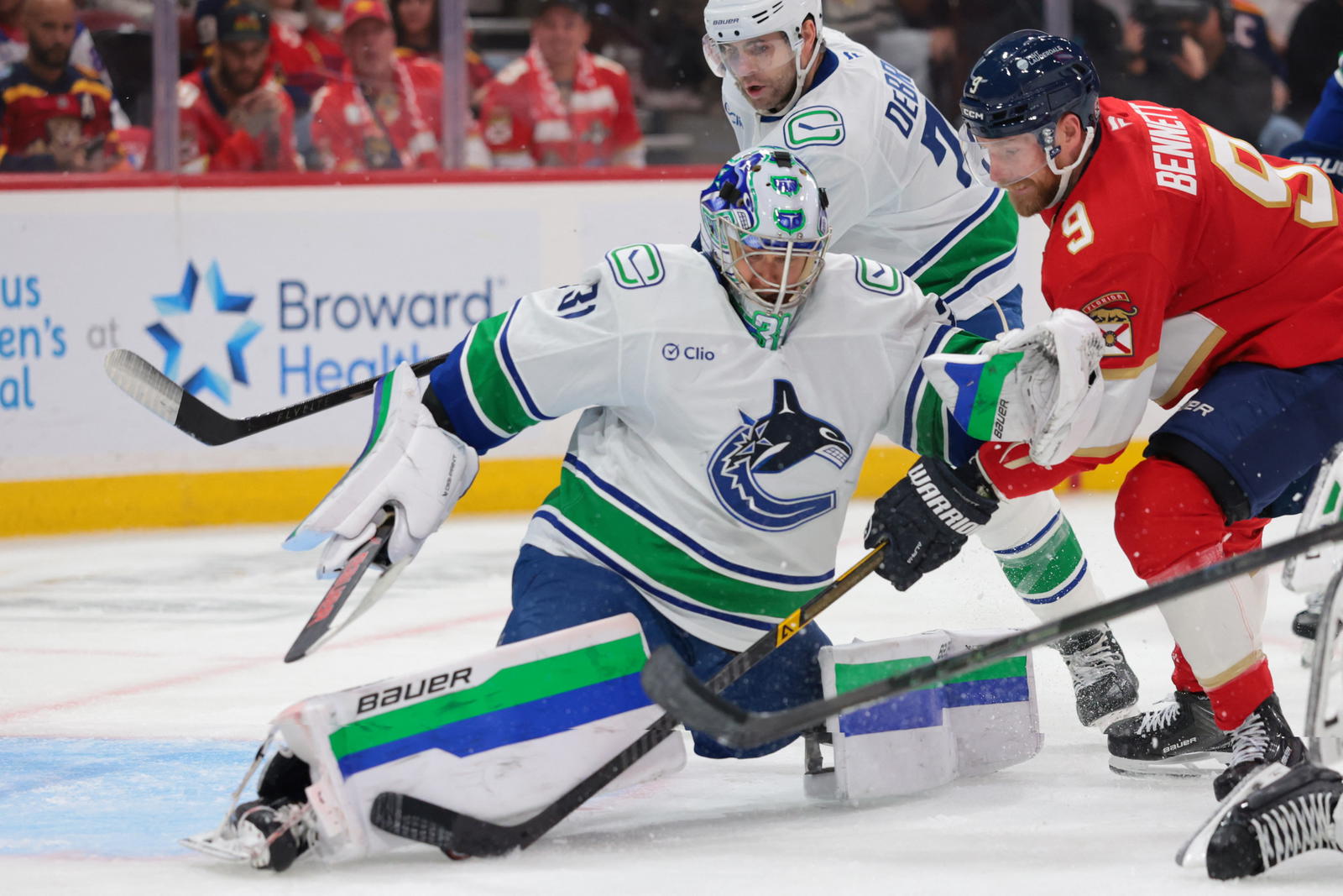 Canucks’ Meriläinen, Pettersson and Chytil stand out in 3–2 OT loss to Panthers