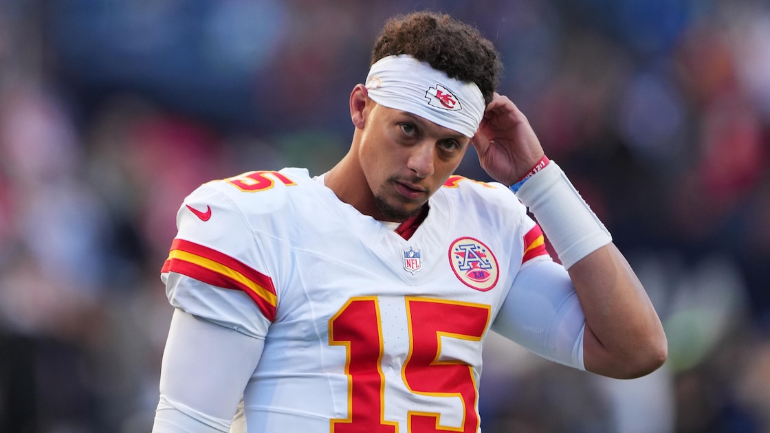 Mahomes says Chiefs didn’t do enough to help Walker after 20-3 loss to Seahawks