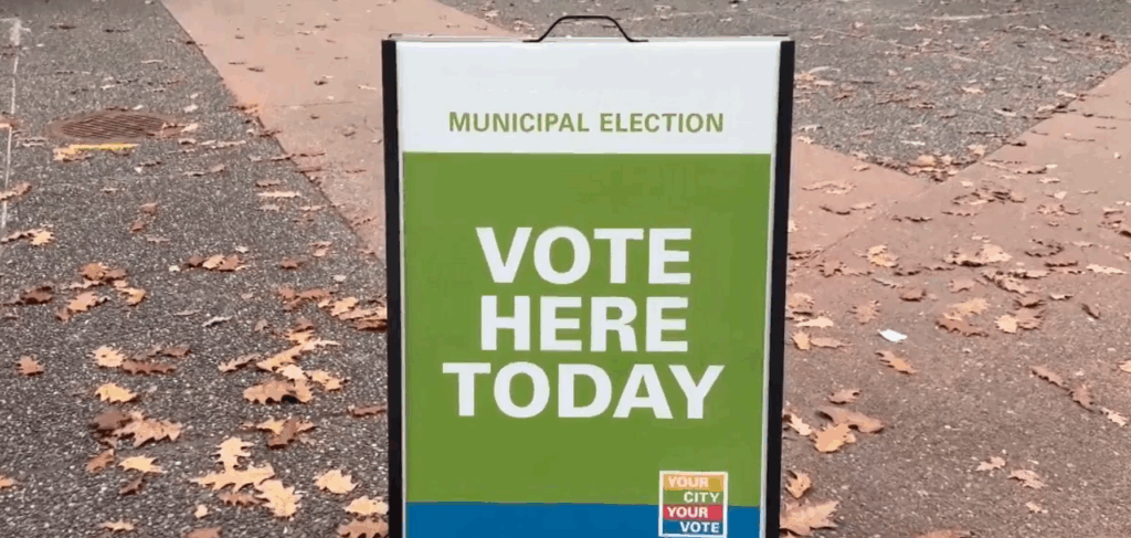 Advance voting starts in Surrey municipal election with mayor, councillor and school trustee seats up for grabs