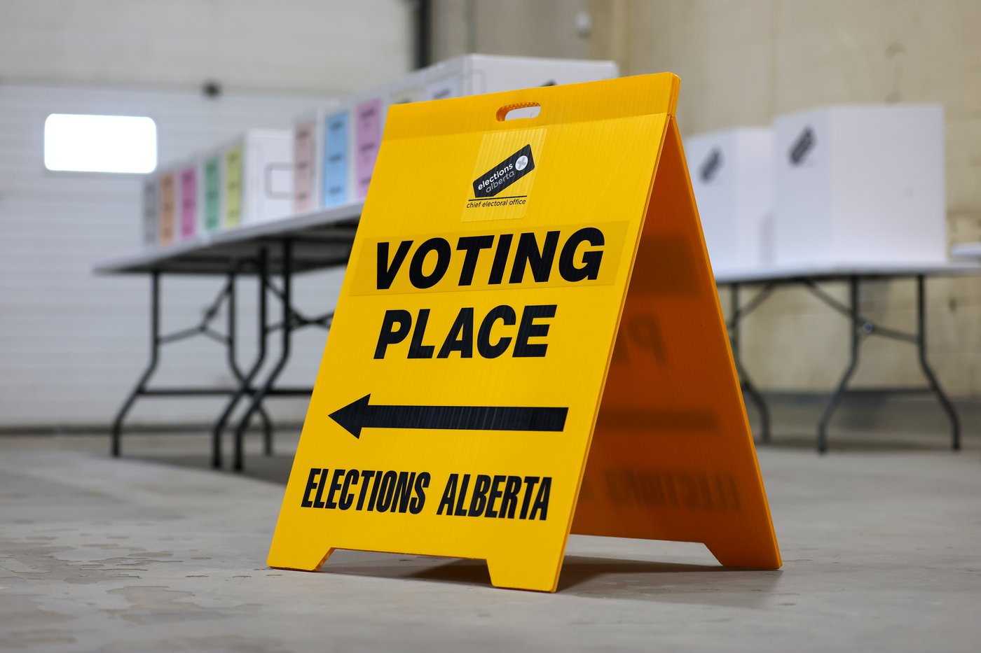 Chinese community leaders mobilize voters to understand Alberta’s 10-question referendum