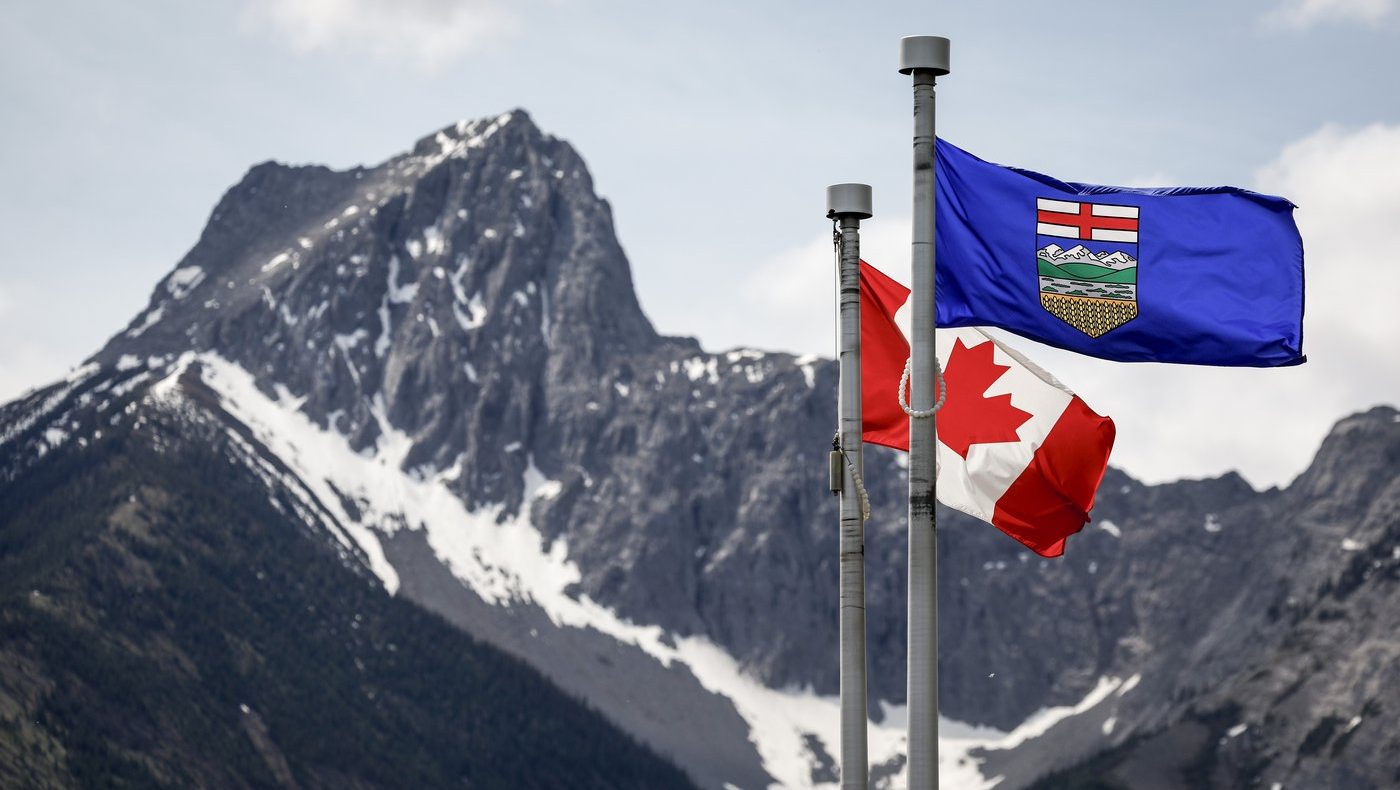 Alberta voters wait as polls close on Question 10 referendum on leaving Confederation